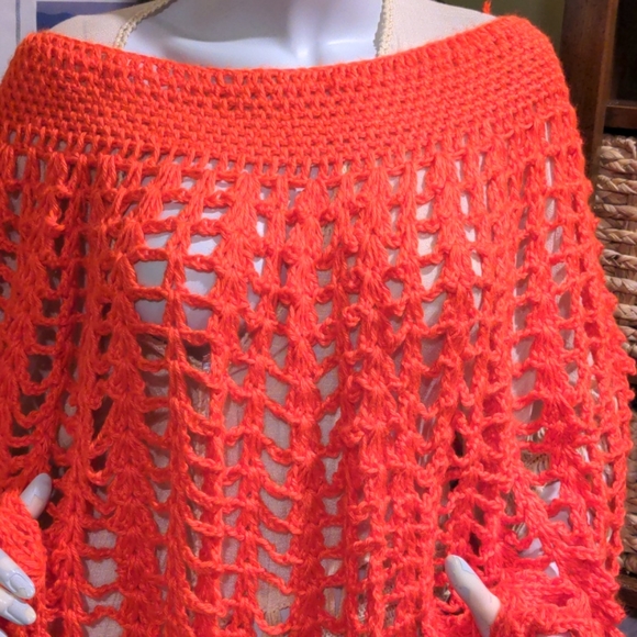 NEW 😍 HANDMADE "THE FRANCESCA" PONCHO - Picture 3 of 4